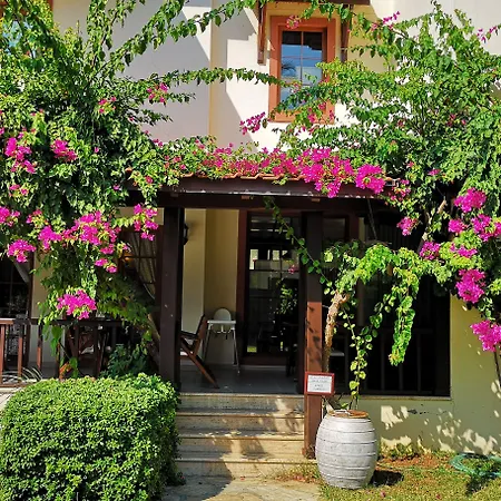 Otel Efe Gocek Göcek