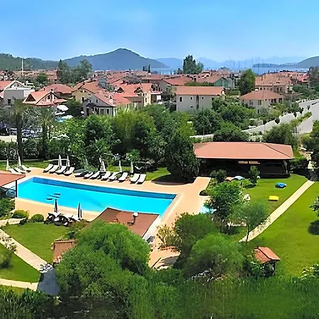 Hotel Efe Gocek 2*